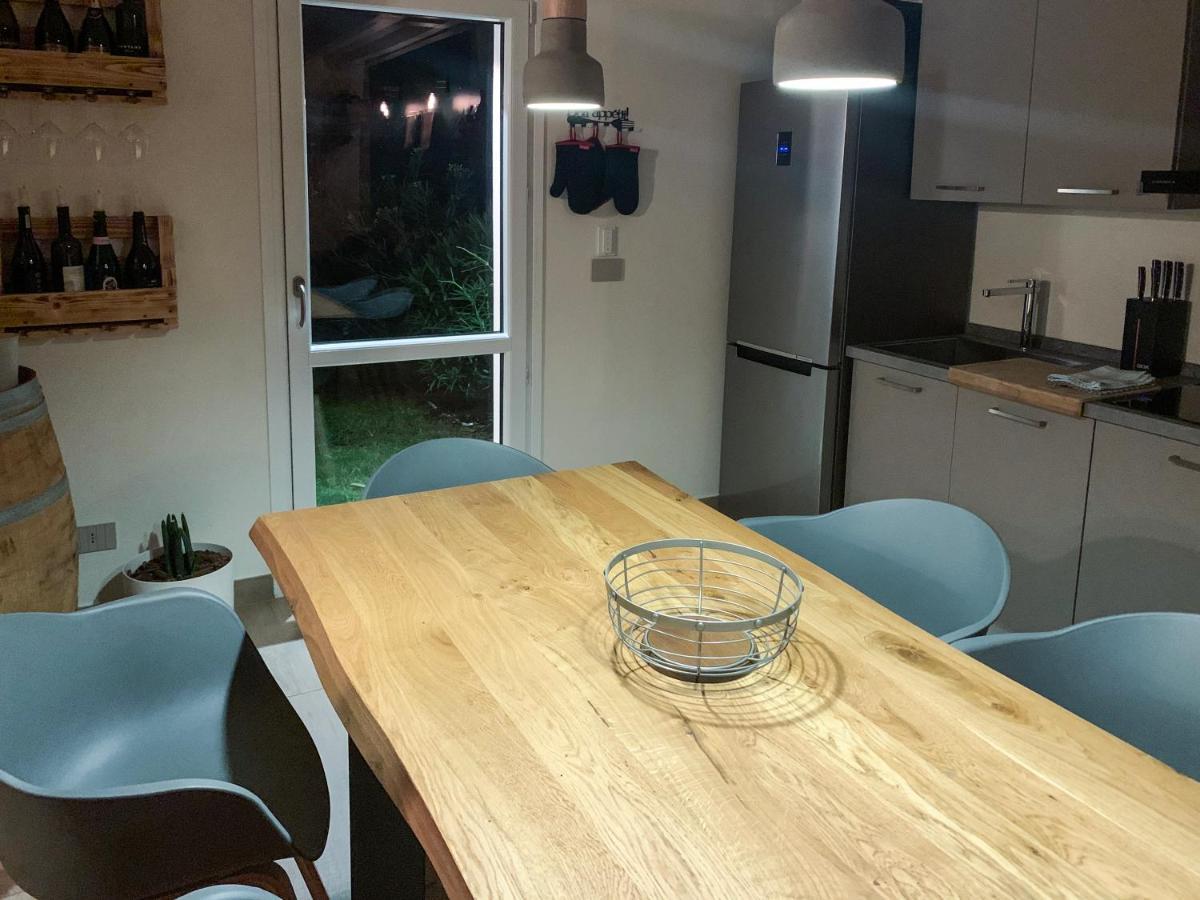 Apartment Charme And Relax With Garden And Swimming Pool Desenzano del Garda Luaran gambar