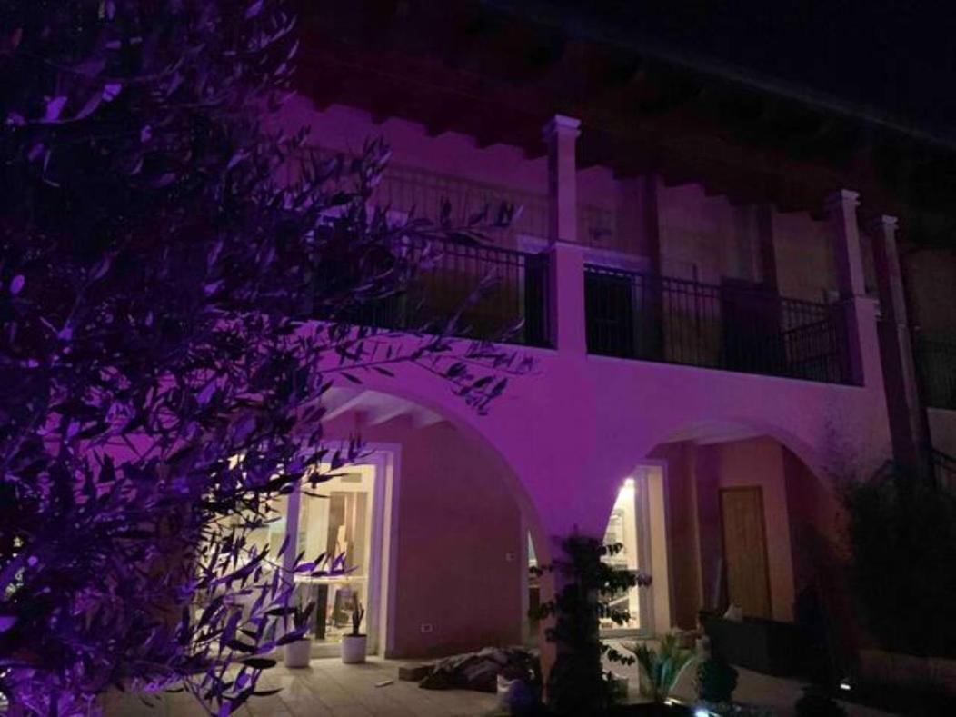 Apartment Charme And Relax With Garden And Swimming Pool Desenzano del Garda Luaran gambar