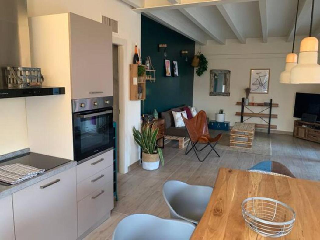 Apartment Charme And Relax With Garden And Swimming Pool Desenzano del Garda Luaran gambar